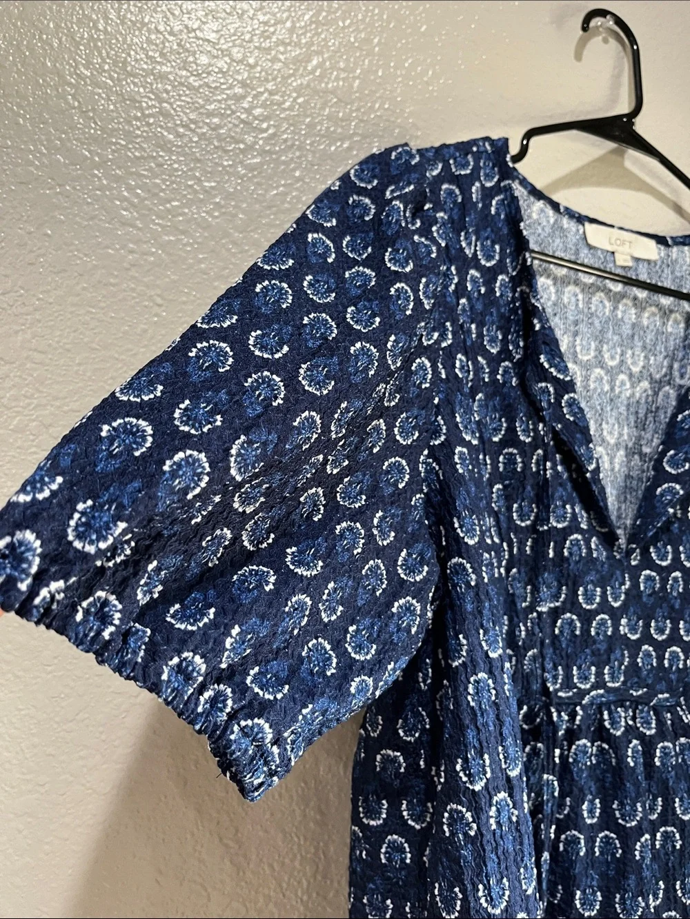 LOFT Navy Blue Retro Printed Peasant Top Sz L Boho Vacay Cottage Core Flowy